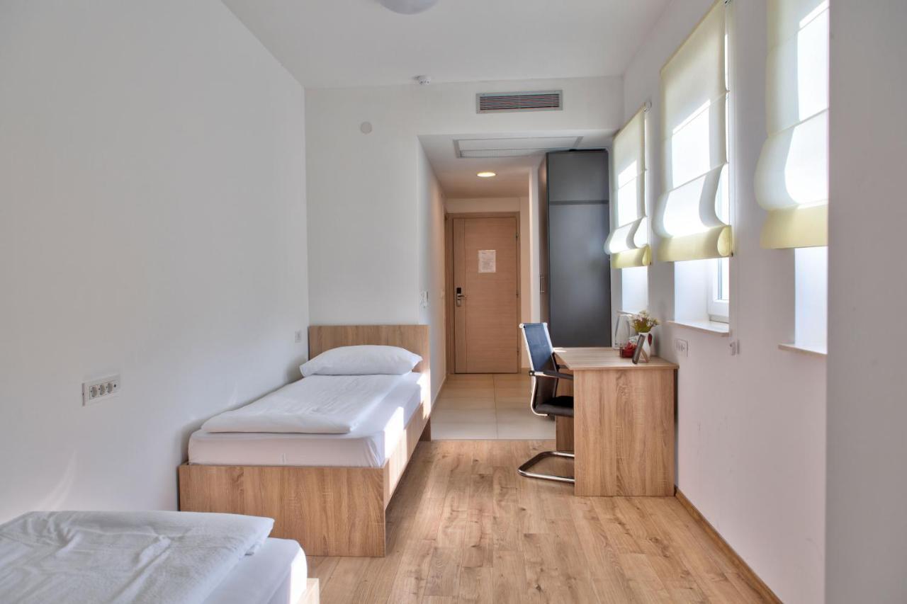 Hotel Dompes Mostar Exterior foto